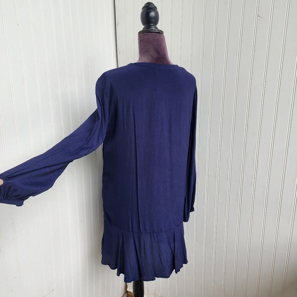 NWT Gap Navy Blue V-Neck Long Sleeve Shift Dress Boho Minimalist Style Ruffle M - Picture 3 of 11